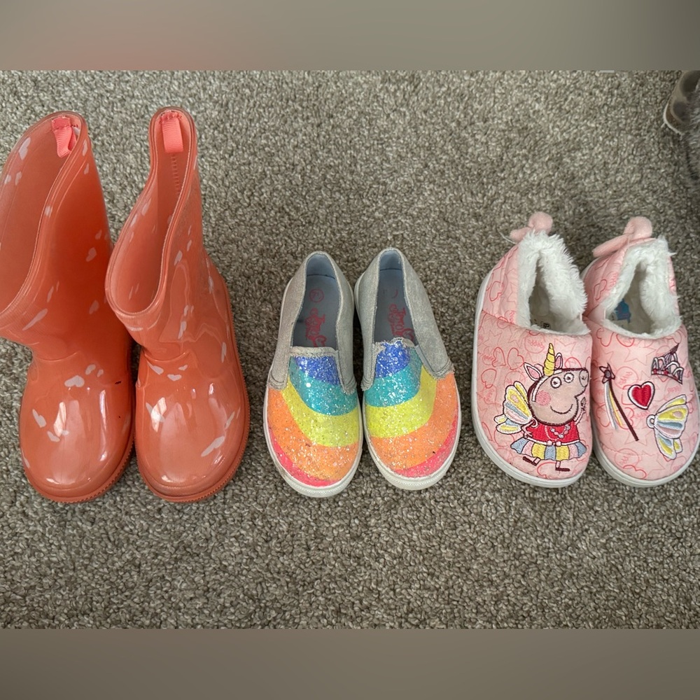 Girls Shoes Size 7-8